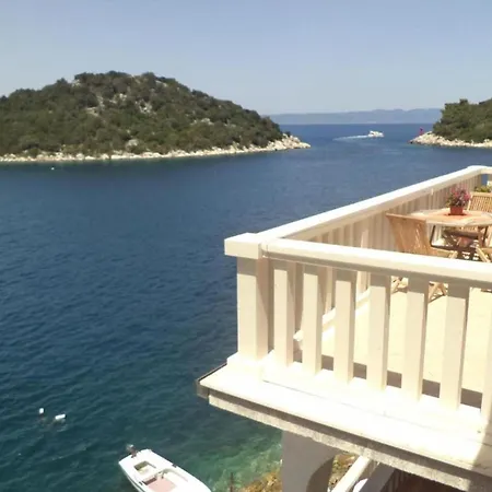Apartment Arch1 - One Bedroom With Terrace 3 *