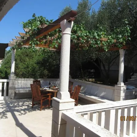 Arch1 - One Bedroom With Terrace 3