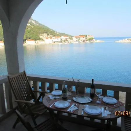 Arch1 - One Bedroom With Terrace 3 *