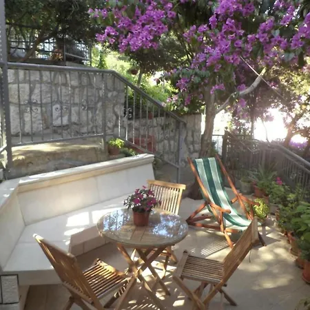 Arch1 - One Bedroom With Terrace 3